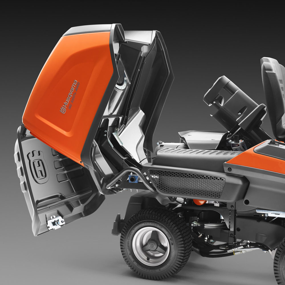 Produktabbildung: Husqvarna - RC 320Ts AWD ohne Mähdeck